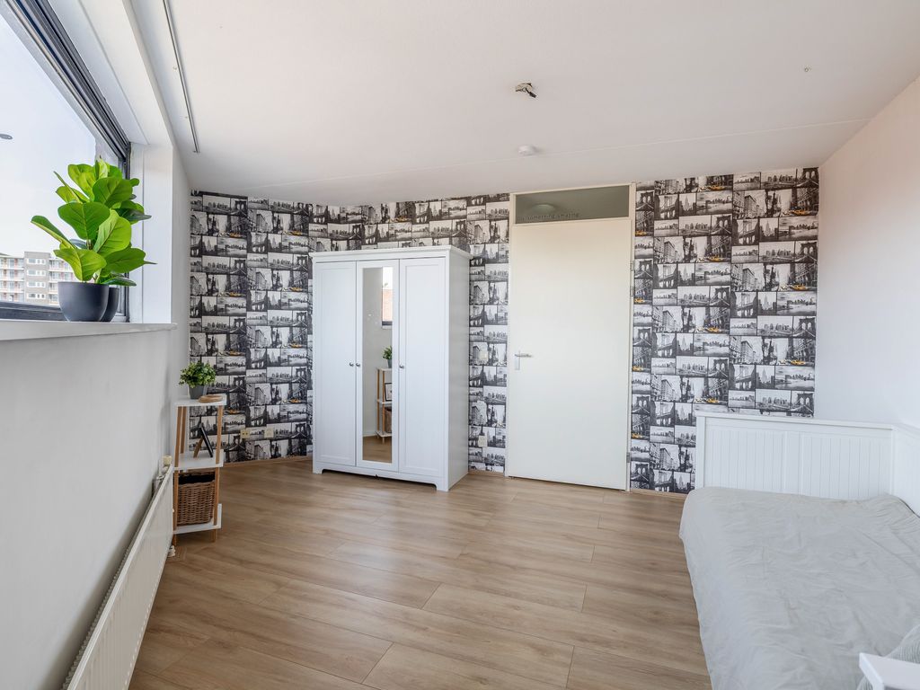 Zalmwater 23, Barendrecht
