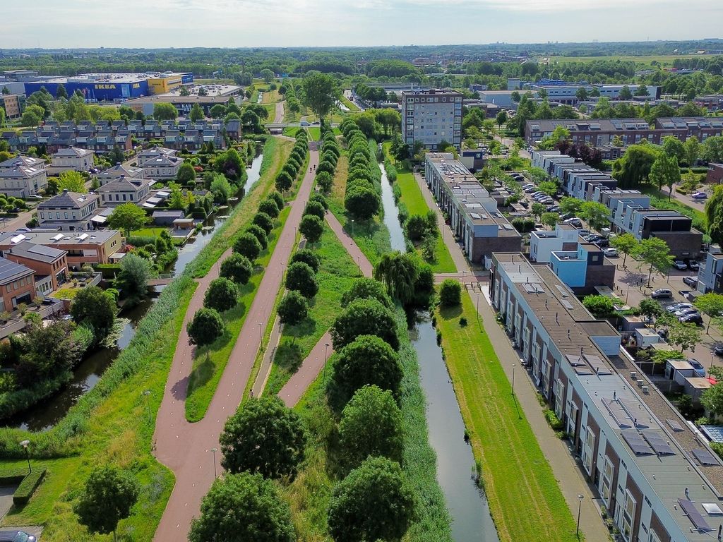 Zalmwater 23, Barendrecht