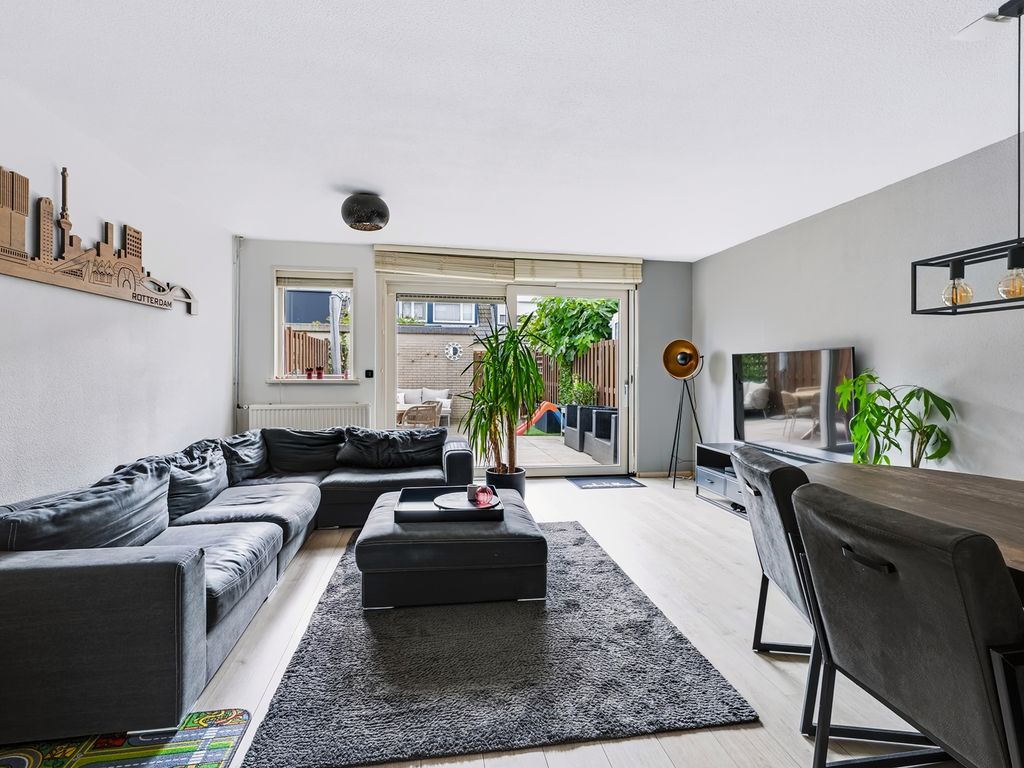 Reinier Kloegstraat 105, Hoogvliet Rotterdam
