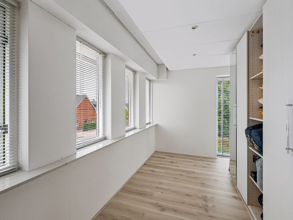 Bramengaarde 184, Hendrik-Ido-Ambacht