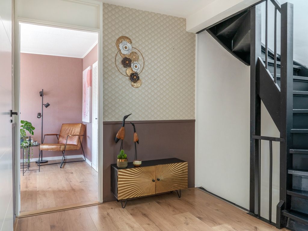 Zwaluw 56, Hoogvliet Rotterdam