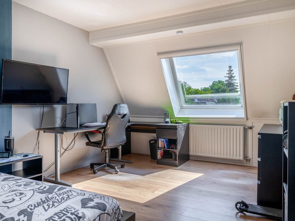Zwaluw 56, Hoogvliet Rotterdam