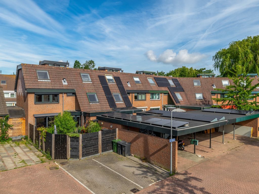 Zwaluw 56, Hoogvliet Rotterdam