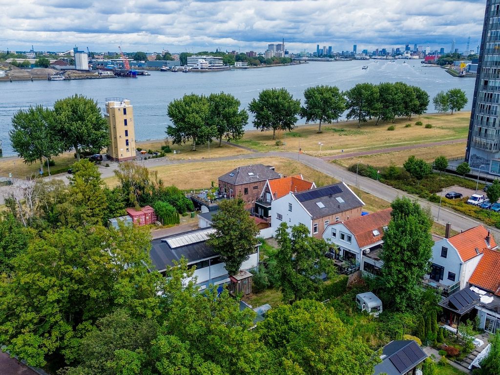 Nieuwedijk 30, Pernis Rotterdam