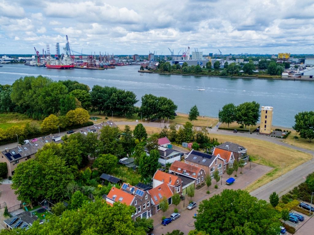 Nieuwedijk 30, Pernis Rotterdam