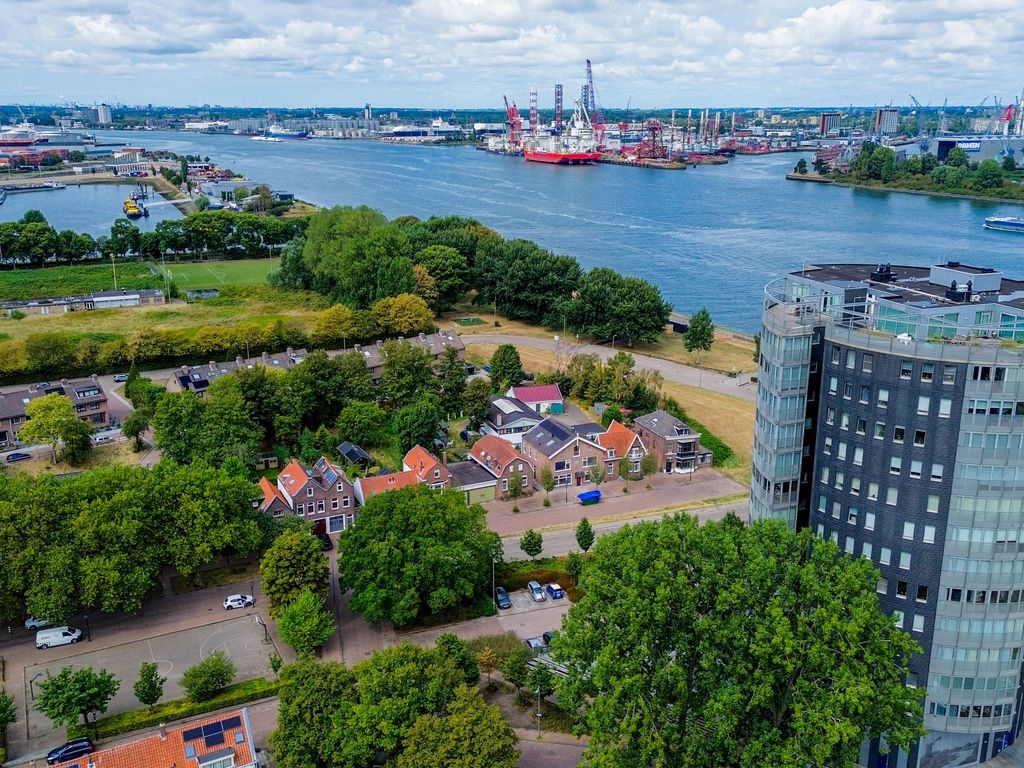 Nieuwedijk 30, Pernis Rotterdam