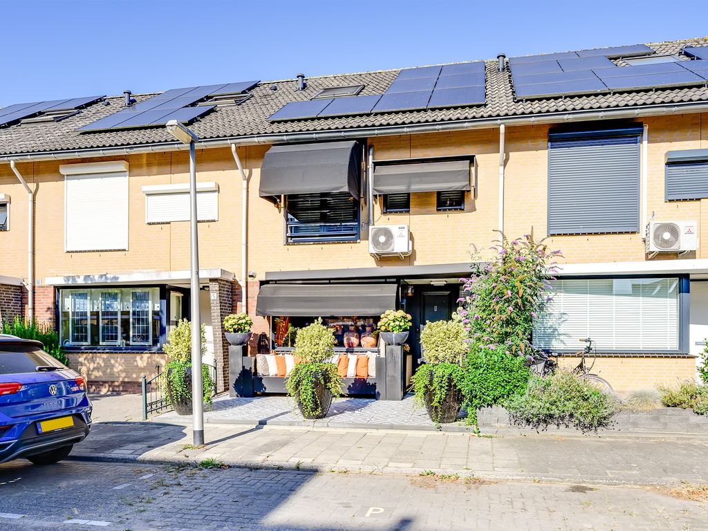 Van Eesterenveld 3, Barendrecht