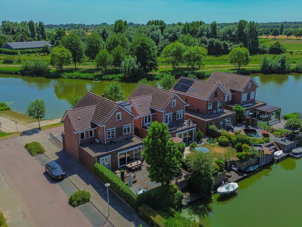 Binnengracht 8, Rhoon