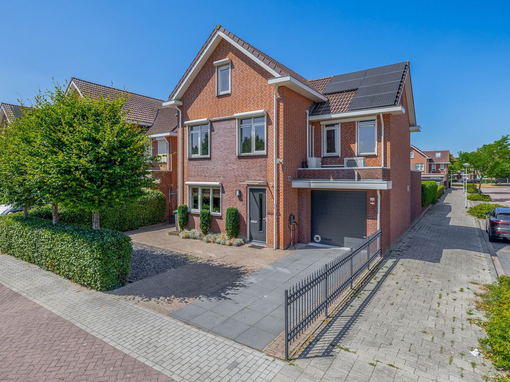 Binnengracht 8, Rhoon