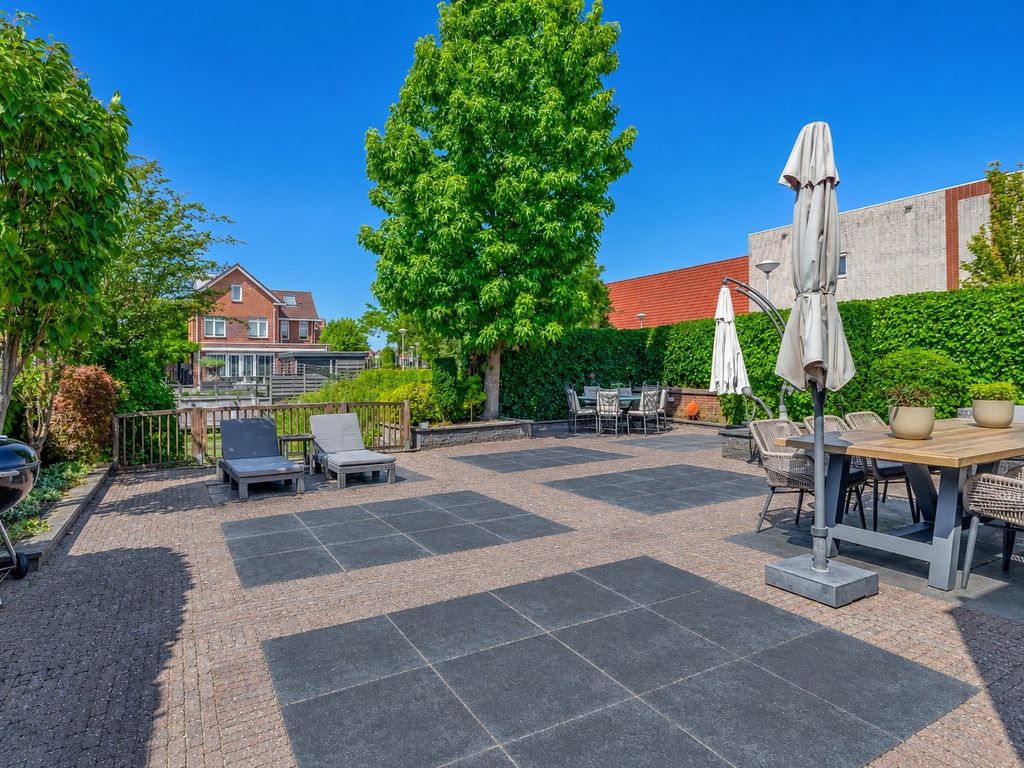 Binnengracht 8, Rhoon
