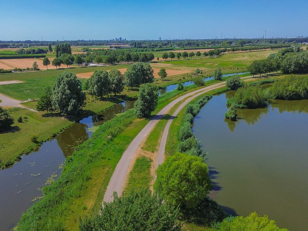 Binnengracht 8, Rhoon
