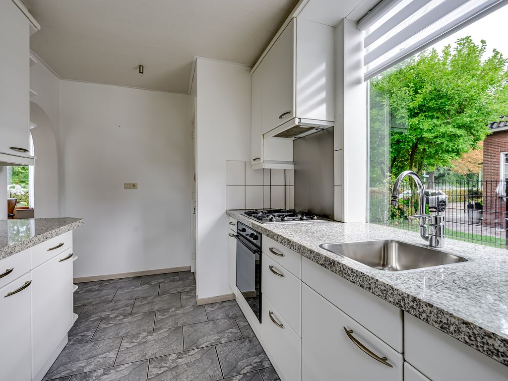 Parallelstraat 32, Rhoon