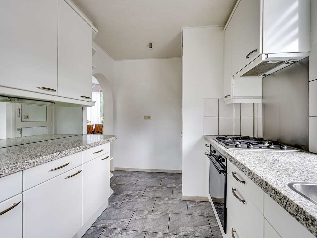 Parallelstraat 32, Rhoon