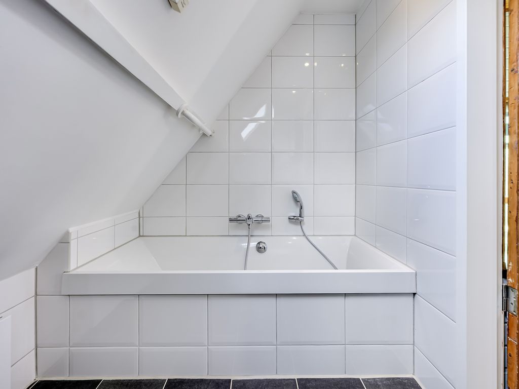 Parallelstraat 32, Rhoon