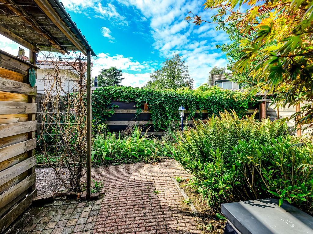 Parallelstraat 32, Rhoon