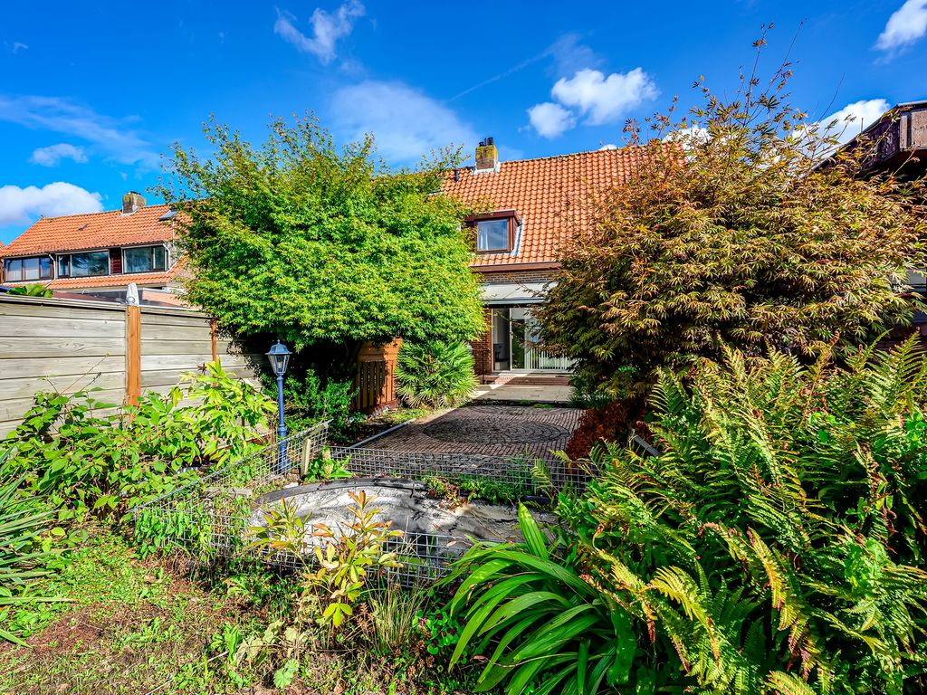 Parallelstraat 32, Rhoon