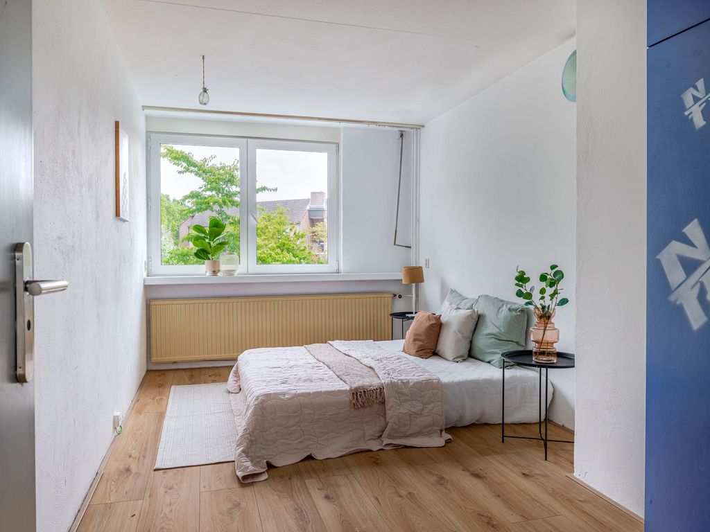 Ottersveen 458, Spijkenisse