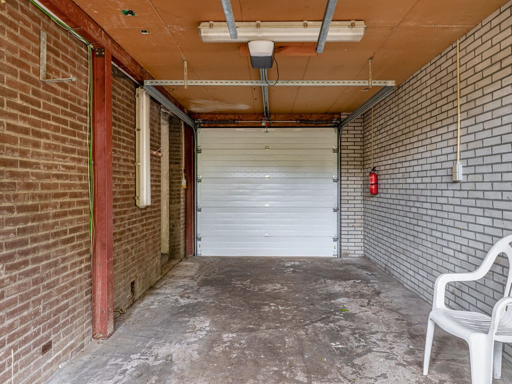 Ottersveen 458, Spijkenisse