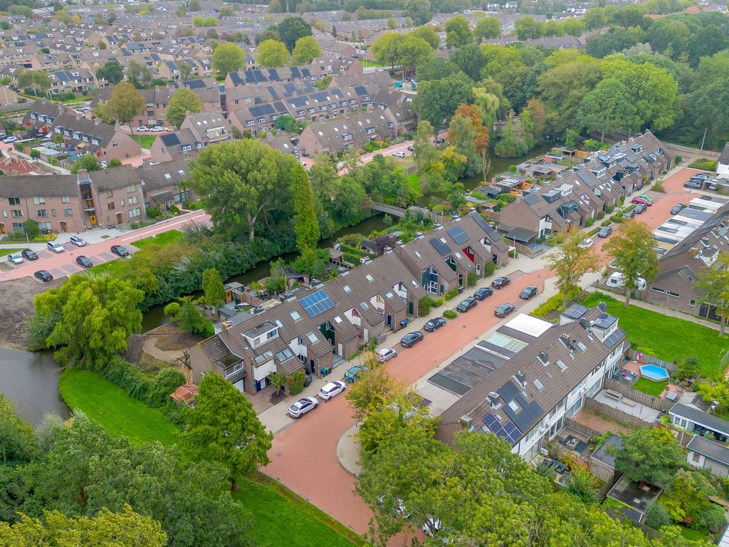 Ottersveen 458, Spijkenisse