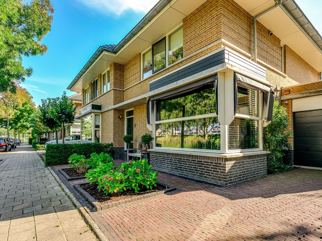 Rietleede 1, Barendrecht
