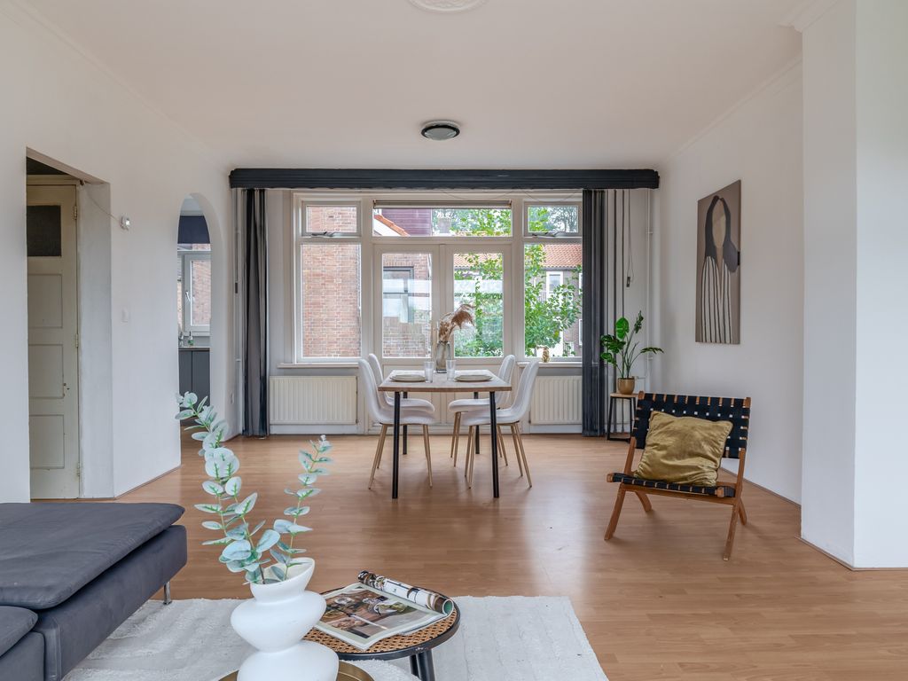 Vincent Van Goghstraat 102, Dordrecht