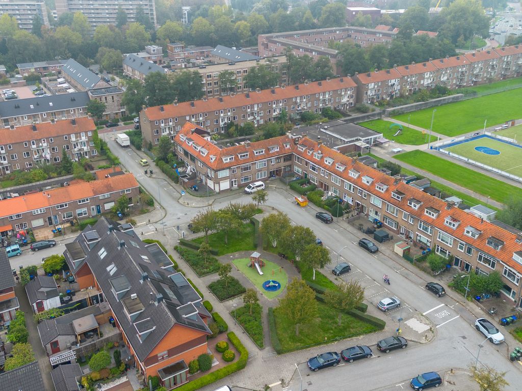 Vincent Van Goghstraat 102, Dordrecht