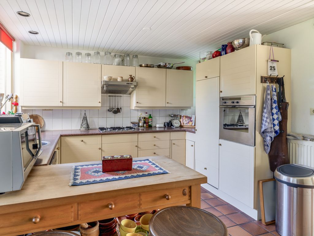 Boeier 103, Barendrecht