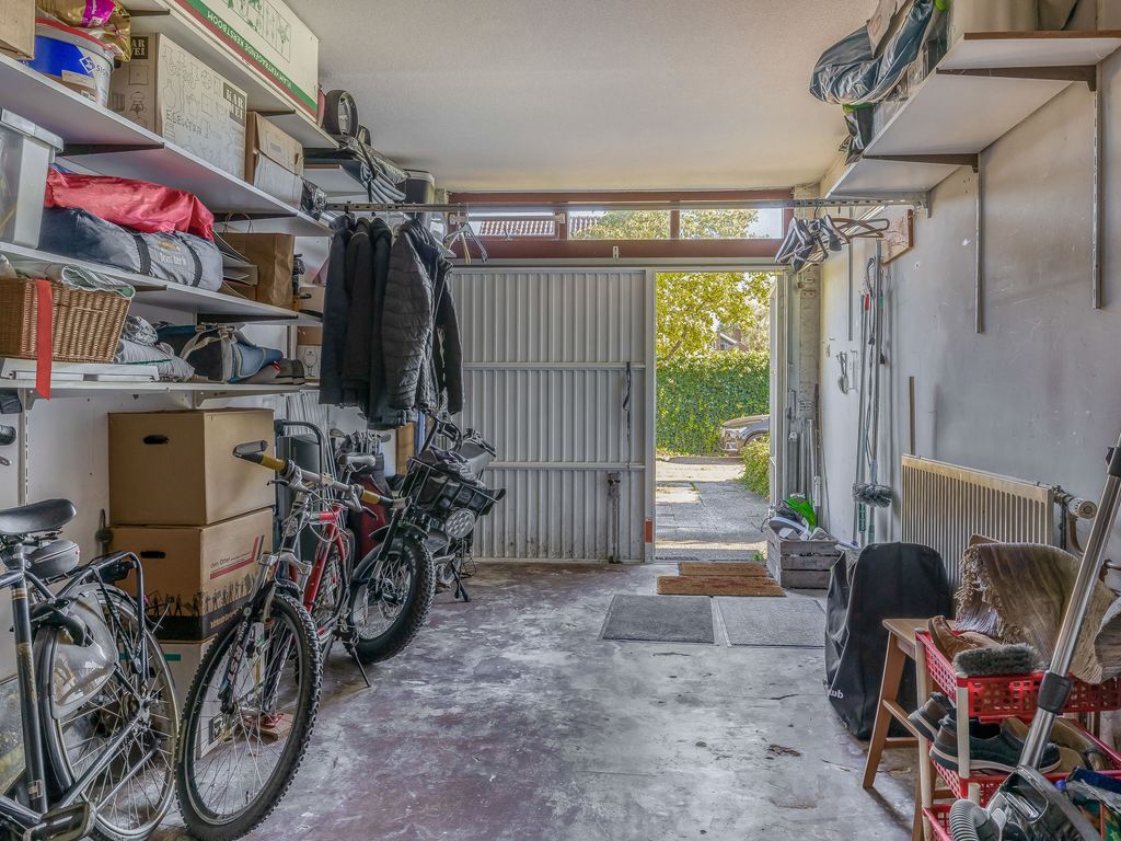 Boeier 103, Barendrecht