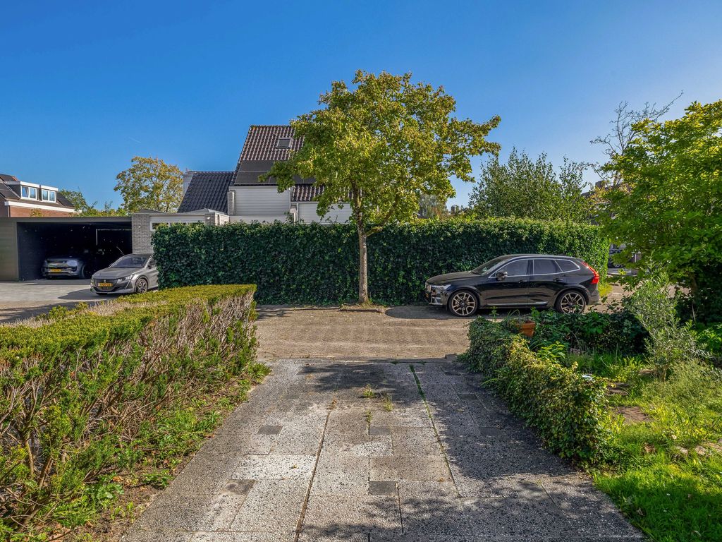 Boeier 103, Barendrecht