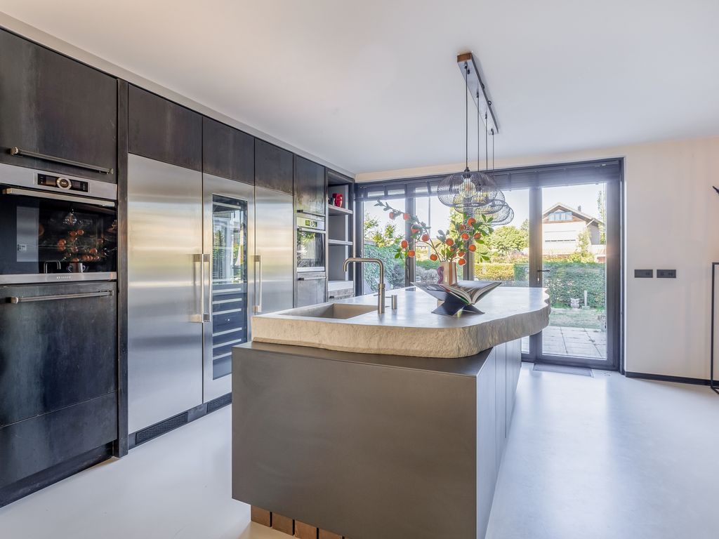Bouwlust 125, Rhoon