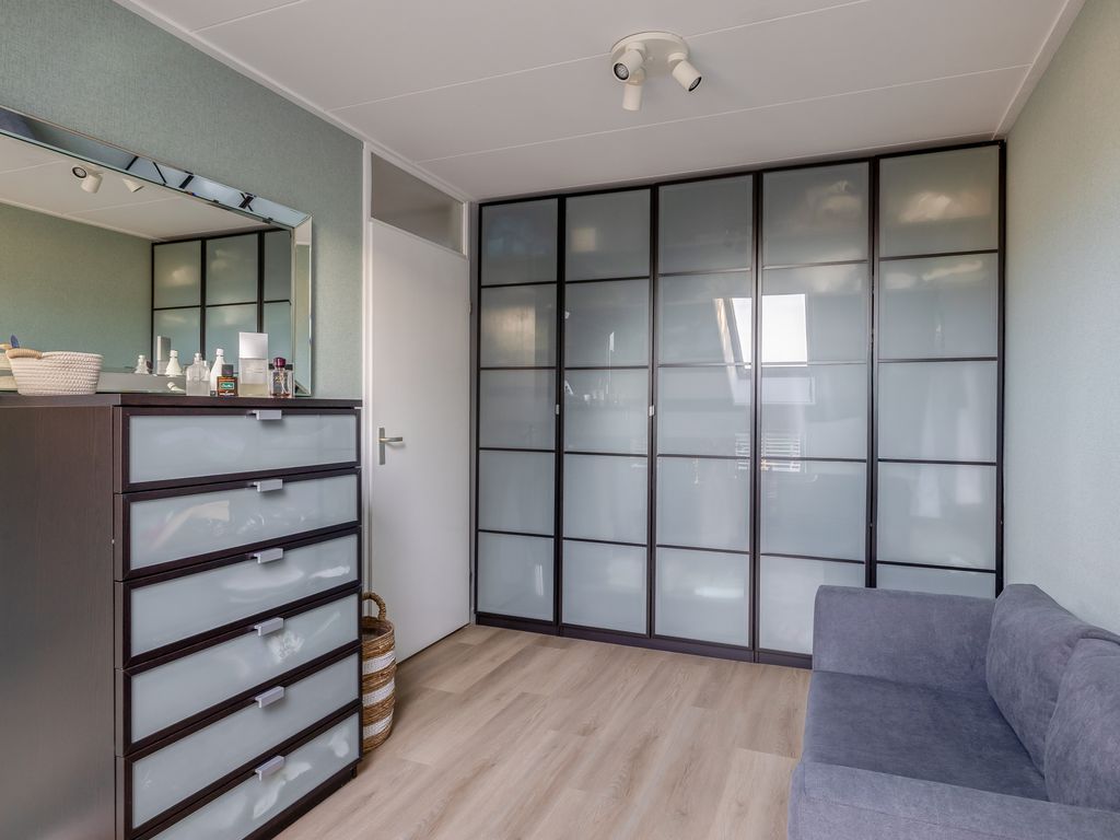 Van Leidenvliet 22, Barendrecht