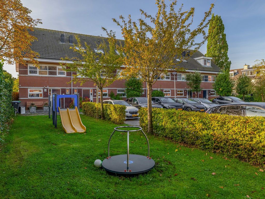 Van Leidenvliet 22, Barendrecht