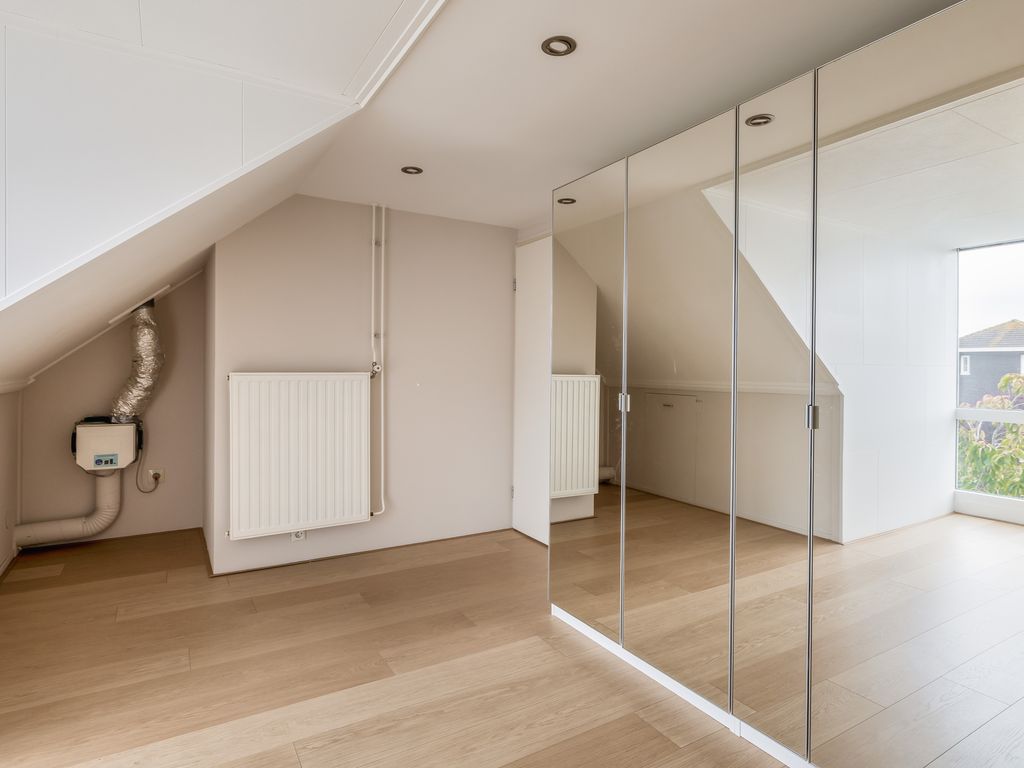 Moerasvaren 28, Hendrik-Ido-Ambacht