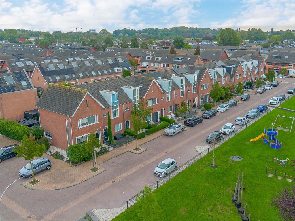 Moerasvaren 28, Hendrik-Ido-Ambacht