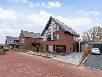 Piramide 11, DORDRECHT