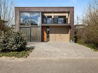 Eb 13, DORDRECHT