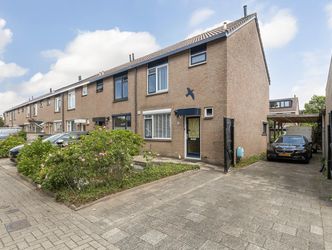 Pearl Buck-erf 83, DORDRECHT