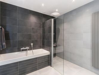 Makore 32, DORDRECHT