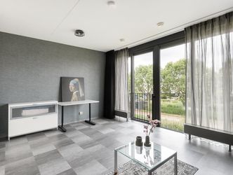 Makore 32, DORDRECHT
