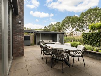 Makore 32, DORDRECHT