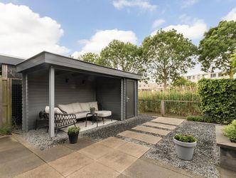 Makore 32, DORDRECHT