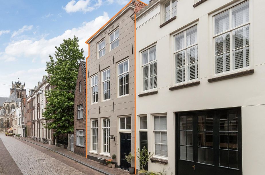 Grotekerksbuurt 5