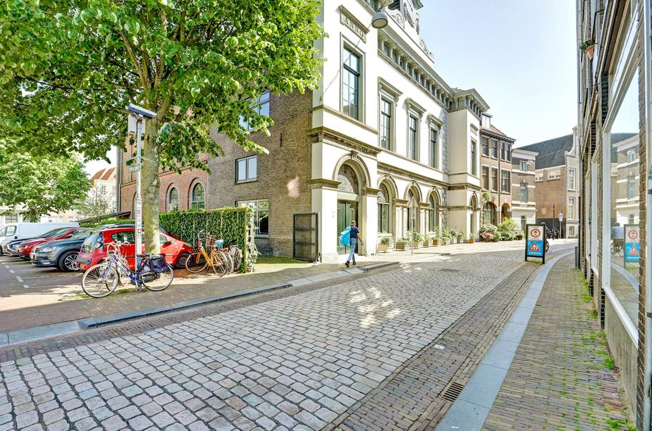 De Waag 24