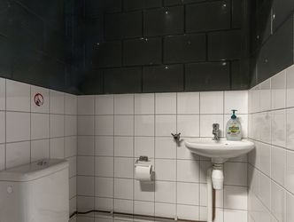 Zirkoon 114, Dordrecht