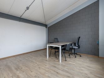 Zirkoon 114, Dordrecht