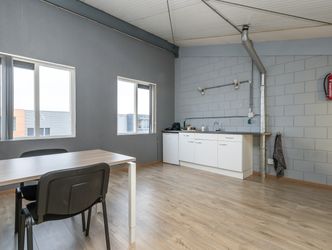 Zirkoon 114, Dordrecht