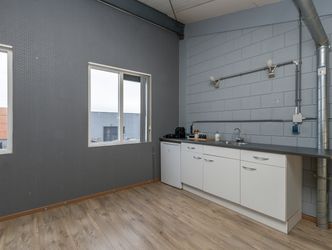 Zirkoon 114, Dordrecht