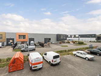 Zirkoon 114, Dordrecht