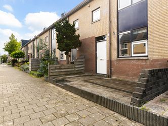 Van den Broek-erf 146, DORDRECHT