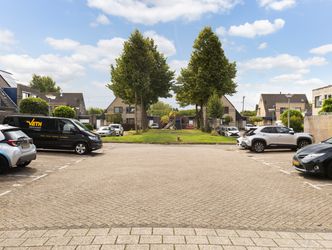 Van den Broek-erf 146, DORDRECHT